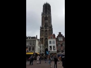 Domtoren in utrecht plays what ive done + numb by linkin park to honour chester