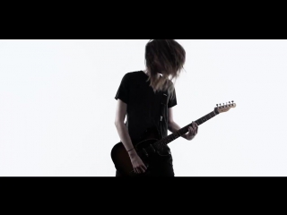 Debut album "colorblind" out 20/10