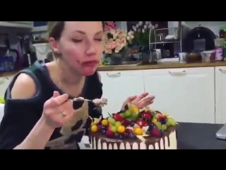 А попа то слипнется (6 sec)