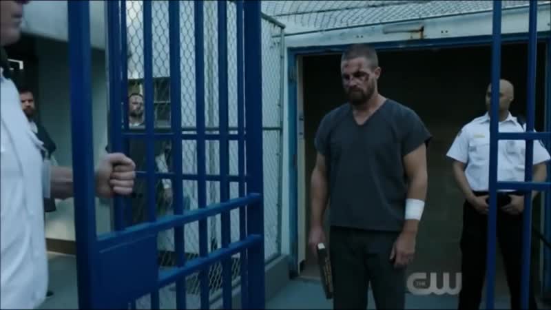 Arrow 7x01 oliver attacks prison inmates scene
