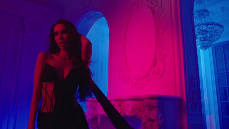 Жена российского олигарха ксения царицына снялась в клипе с кольцом за 10млн евро