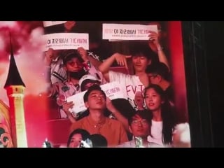 [fancam] 170618 jun k и чуно на концерте twice