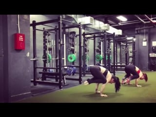 Samantha star crow headstand handstand