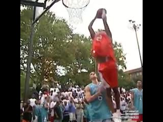 18 years ago, kobe went to rucker park fresh off a three peat 🔥🐍