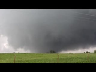 Large wedge tornado north of sulphur