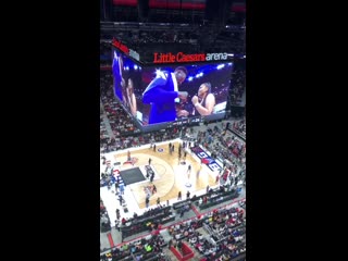 Aanba ru лэрри сэндерс делает предложение своей девушке