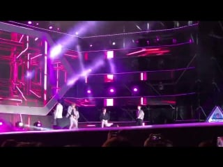 [fancamperf] 171021 wake me up @ «gangjin kpop concert»