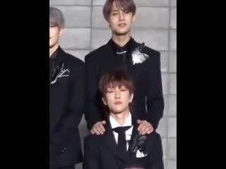 Anyways remember when mingyu played with minghao’s hair &amp; touched his neck and he