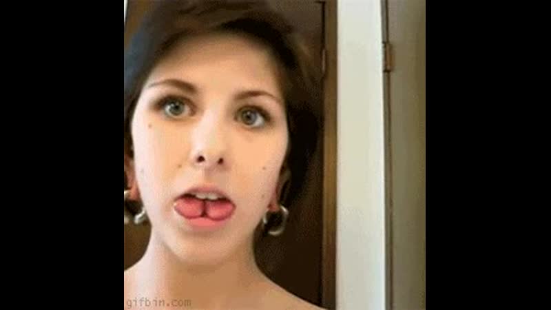 Split tongue chick