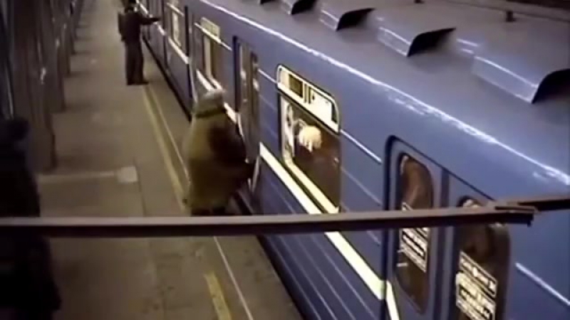 10 случаев жести в метро