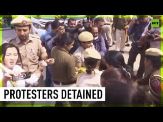 Tibetan protesters detained outside chinese embassy in india