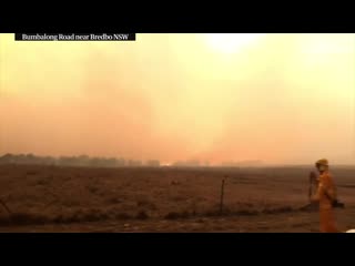 Fire on all sides of us bushfires rage 100km from canberra