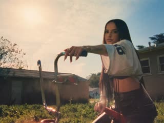 Becky g, peso pluma chanel