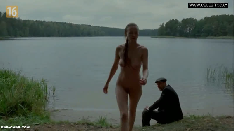 Enf, cmnf, застукали голой, отрывок из польского фильма – одетый мужчина застукал девушку за купанием голой