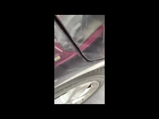 Dude tries to fool a teenager into thinking that he scratched his car, teen wasn’t having it