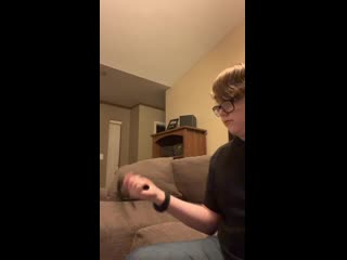 I know it’s bad but i thought id make my own octane heirloom banner pose idk what i’m doing anymore