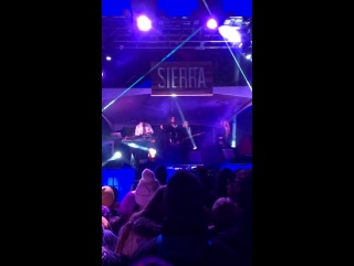 Marian hill (ft lauren jauregui) back to me live @ snowglobe festival