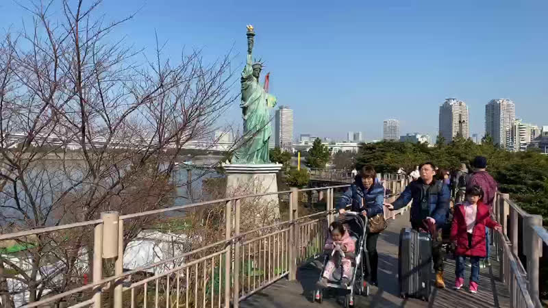 Статуя свободы токио