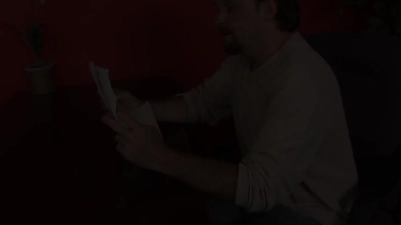 Borodatyy nachalnik trahaet karlicu sekretarshu na rabote mp4