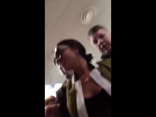 Demi lovato com fãs em nice, frança