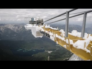 Liebherr 150 ec b flat top crane being assembled on the zugspitze (1)