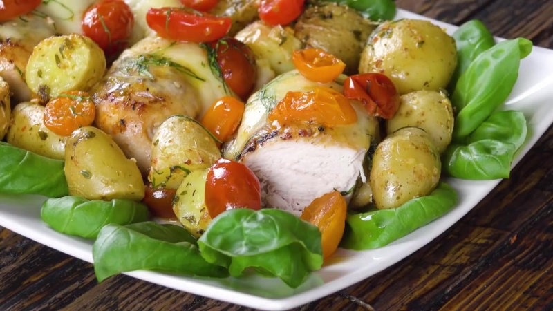 Много чеснока, много уса – идеальный рецепт куриной грудки