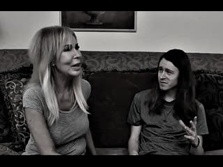 Порно инцест старуха решила сняться со своим младшим сыном с русским переводом milf granny gilf