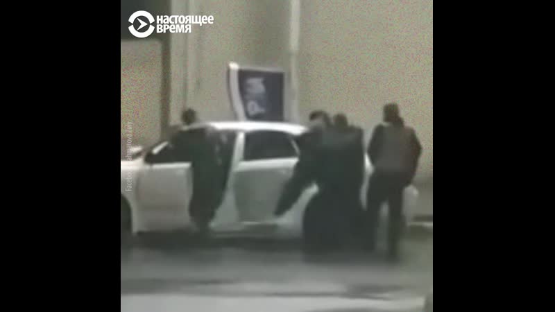 Девушка требует освободить регулярно избивавшего ее парня