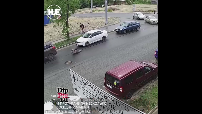 В петрозаводске легковушка сбила парня и задела несколько машин