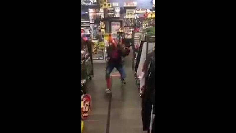 Паучок снова отжигает