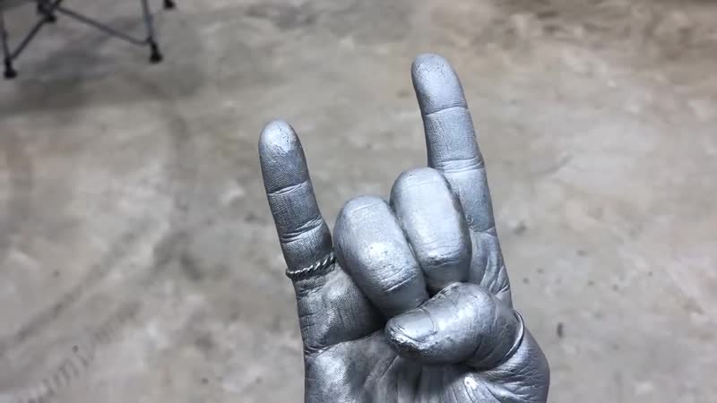 How to mold and cast your hand! lifecasting a hand with alginate and plaster