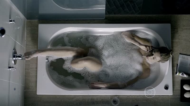 Debora falabella, yanna lavigne dupla identidade (2014) s01e01 720p nude? sexy! watch online