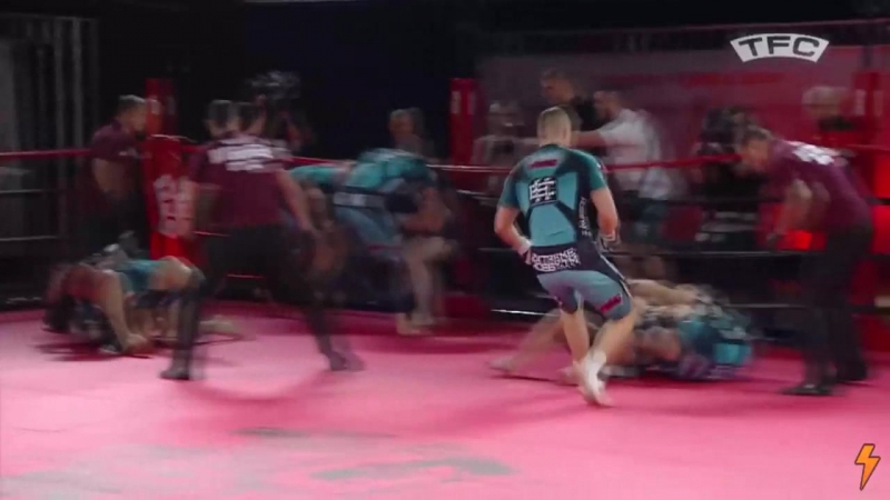 А водочки нету