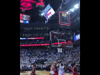 Kawhi gets the friendly bounce