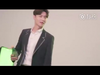 [video] 180628 lay @ perrier weibo update | behind the scene