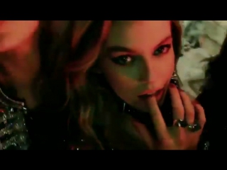 Vs x balmain with josephine skriver, romee strijd & stella maxwell