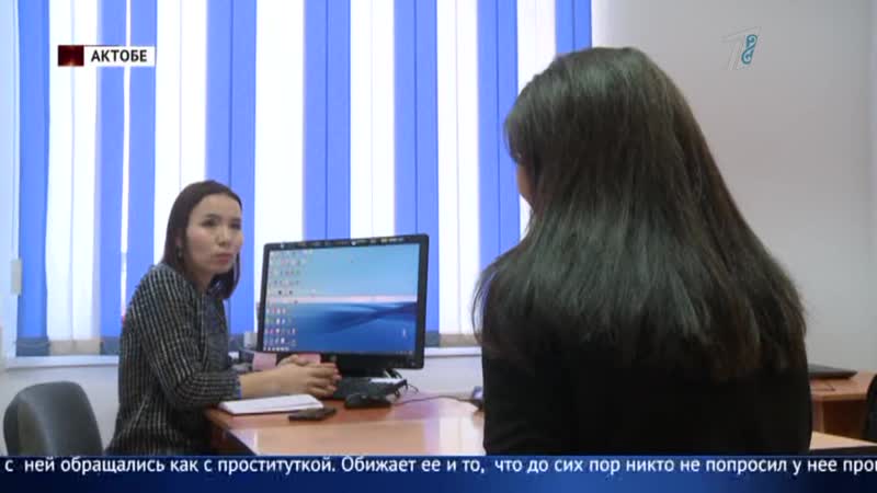Проводники молодые пассажирку прямо в купе поезда!