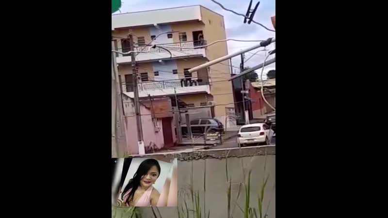 Потеряла равновесие