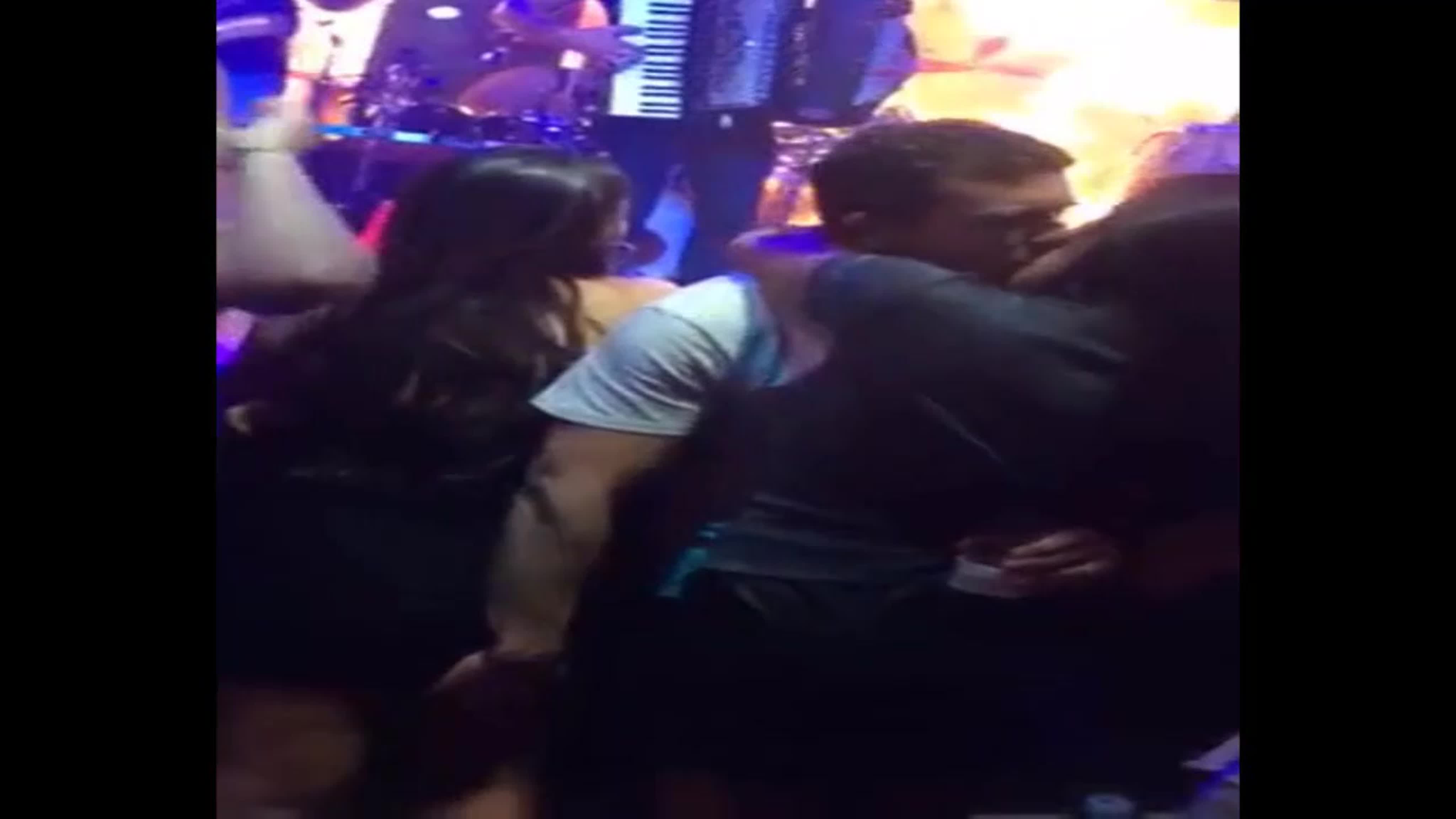 Groping and kissing two girls at same time 🔥 - BEST XXX TUBE