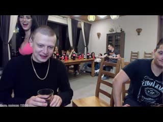 Отряхнул пыль на шортах🔥🍑 mellstroy девушки со стримов