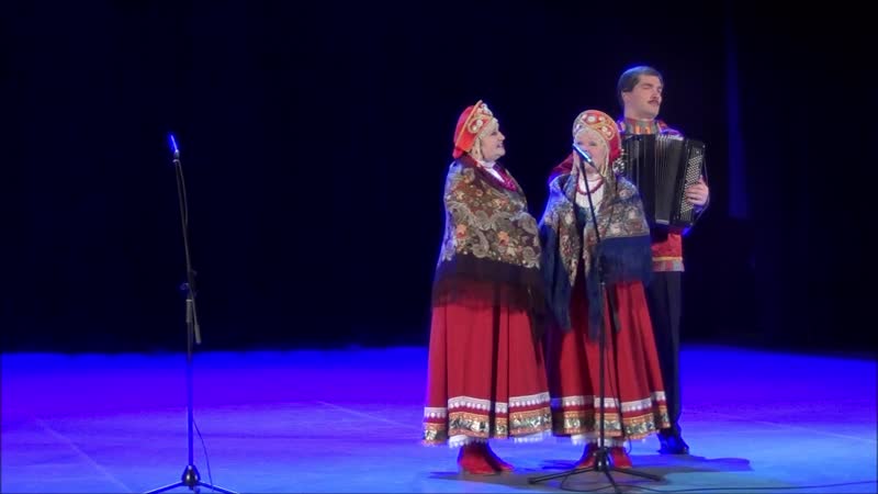 "надела валенки"