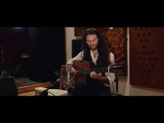 Introspection estas tonne shardo studios 2016