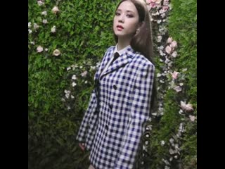 @dior
#dioraw20 by @mariagraziachiuri
#diorbobby @dazedkorea 📸@kimheejune 💄@iammaeng 💇🏻‍♀️ @iseonyeong1118 👗@meenmeenmeen