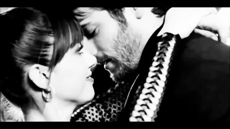 Iyiki burdasın iyiki hayatımdasın herşey için çok teşekkür that youre here i am glad you are in my life thank yo