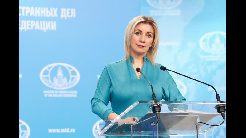 Russlands aussenamtssprecherin maria sacharowa gibt wöchentliche pressekonferenz