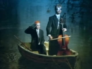 Eurythmics sweet dreams (are made of this)