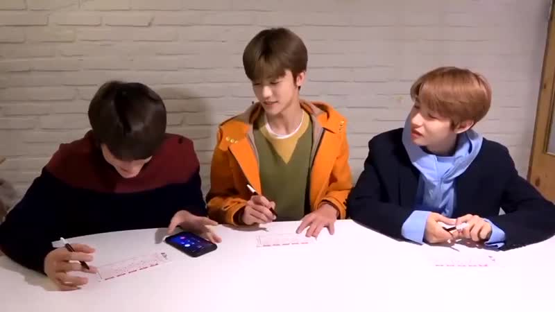 Jeno is always feuding with jisung