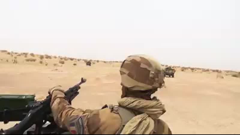 Работа патруля французского иностранного легиона на границе трех стран в регионе сахель в рамках операции "бархан"