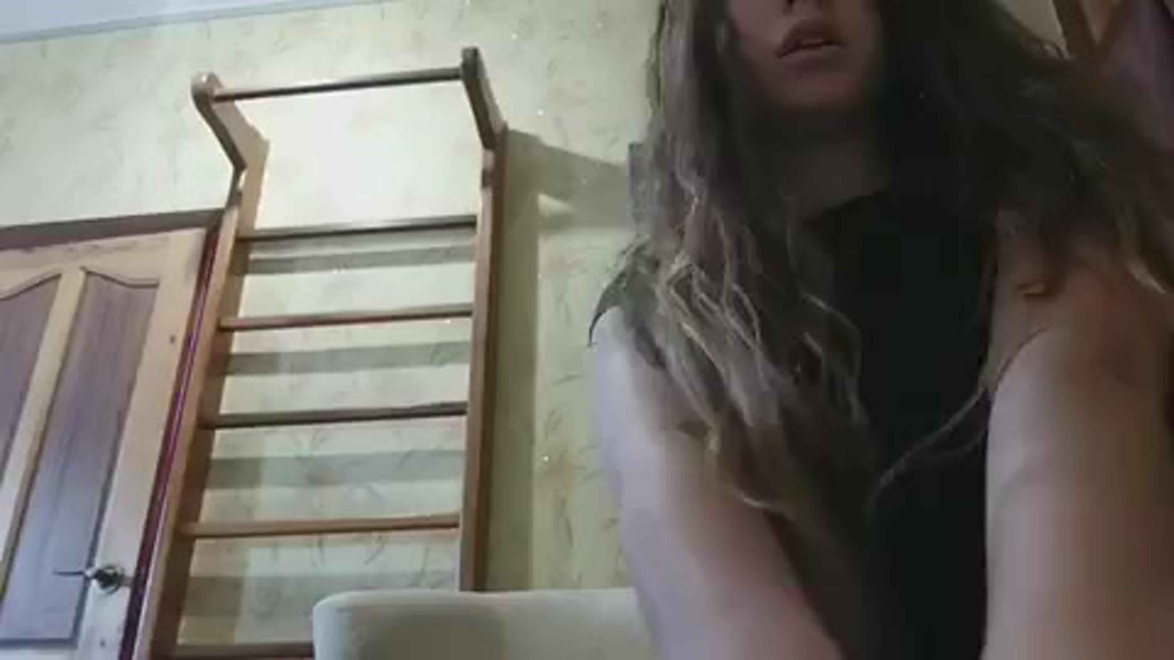 Misslidka's alluring face