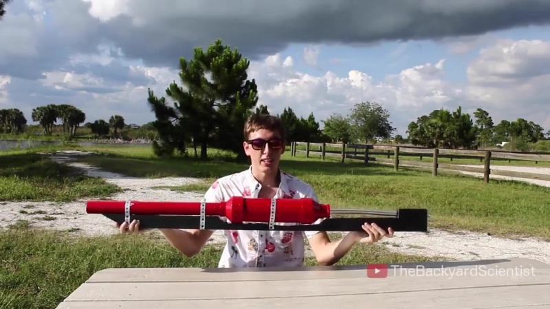 Самодельное ружье с мячиками для гольфа, это даже круче, чем картофельная пушка!